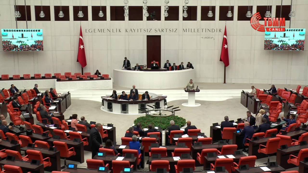 Chp'li Ösen: "Tarih, Şimşek’i Şirketleri Batıran Bakan Olarak Yazacak"