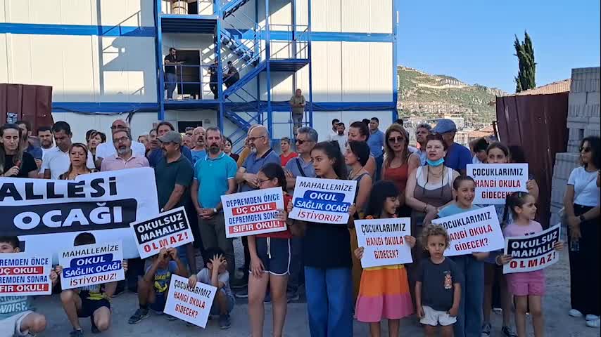 On Binden Fazla Nüfuslu Hatay Armutlu’nun Yeniden İnşasında Okul Ve Sağlık Merkezi Yok