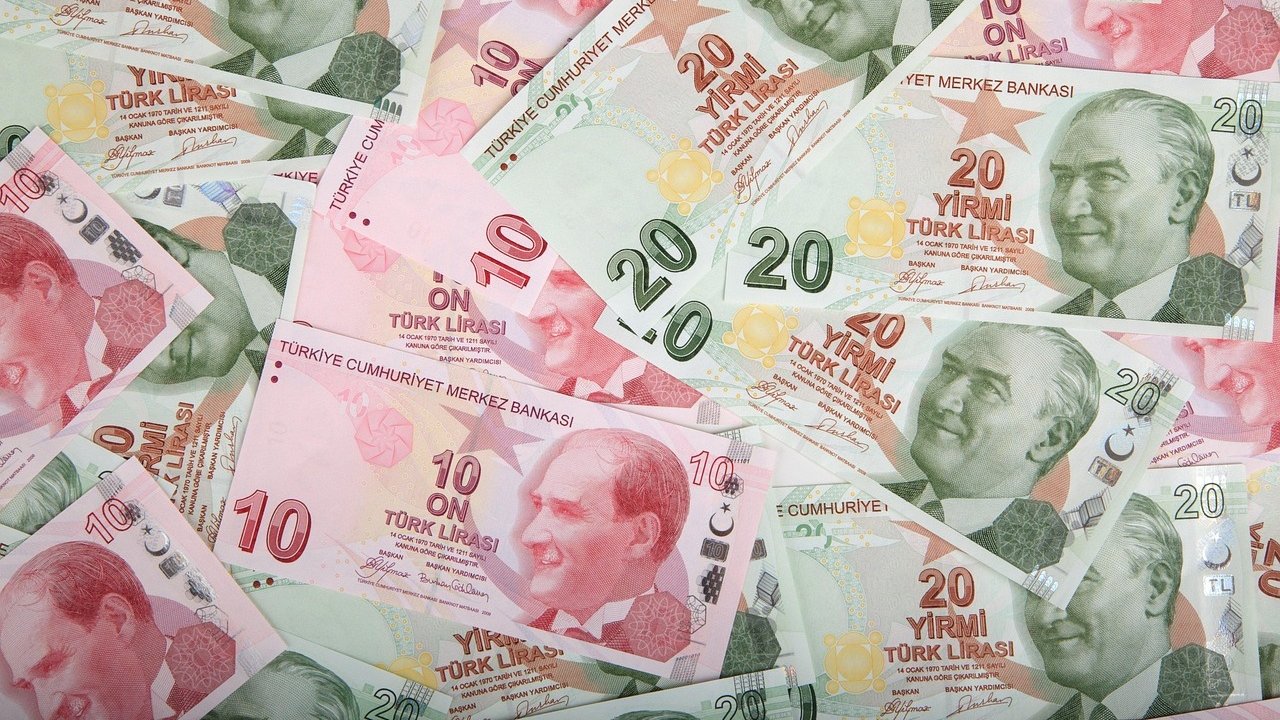 Emeklilere 10 Bin Lira Verilecek: Tarih Belli Oldu