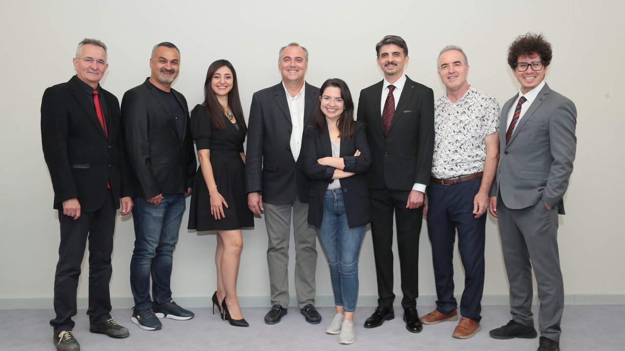 İzmirli dişhekimleri güçlerini birleştirecek