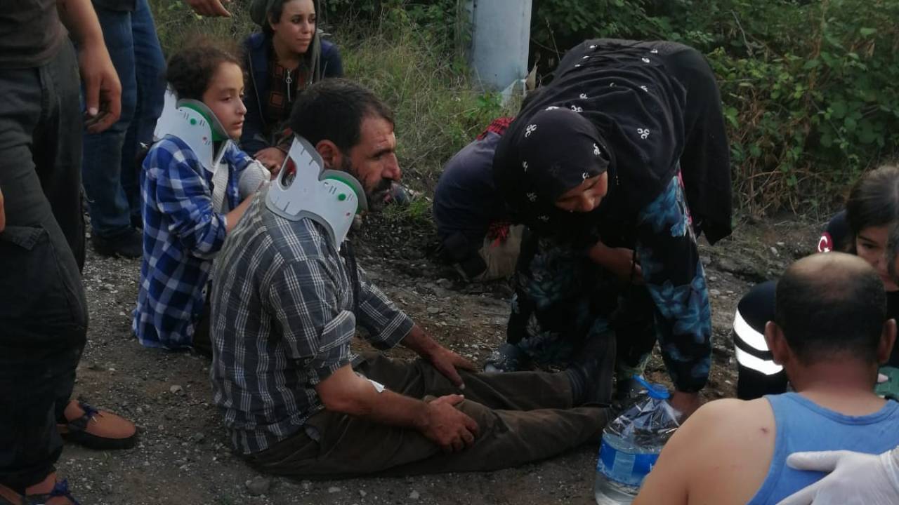 Fındık İşçilerini Taşıyan Traktör Devrildi: 1 Ölü, 12 Yaralı