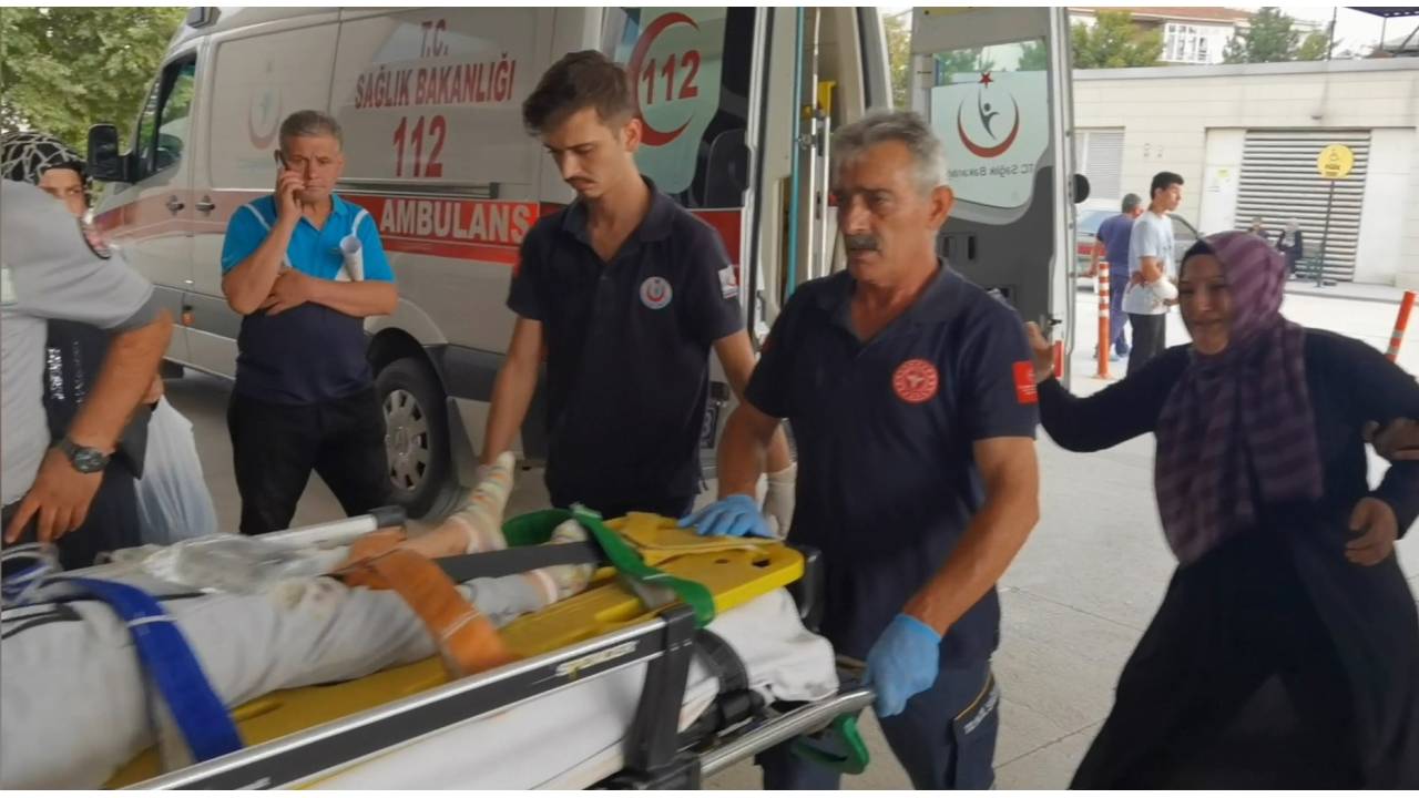 Çalıştığı Hastaneye Getirilen Yaralı Oğlunu Görünce Fenalık Geçirdi