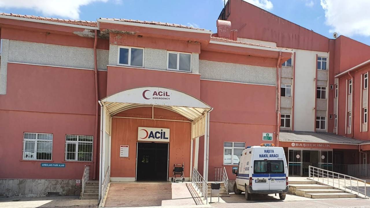 20 Günlük Bebeğini Döverek Öldürdüğü İddia Edilen Anne Tutuklandı