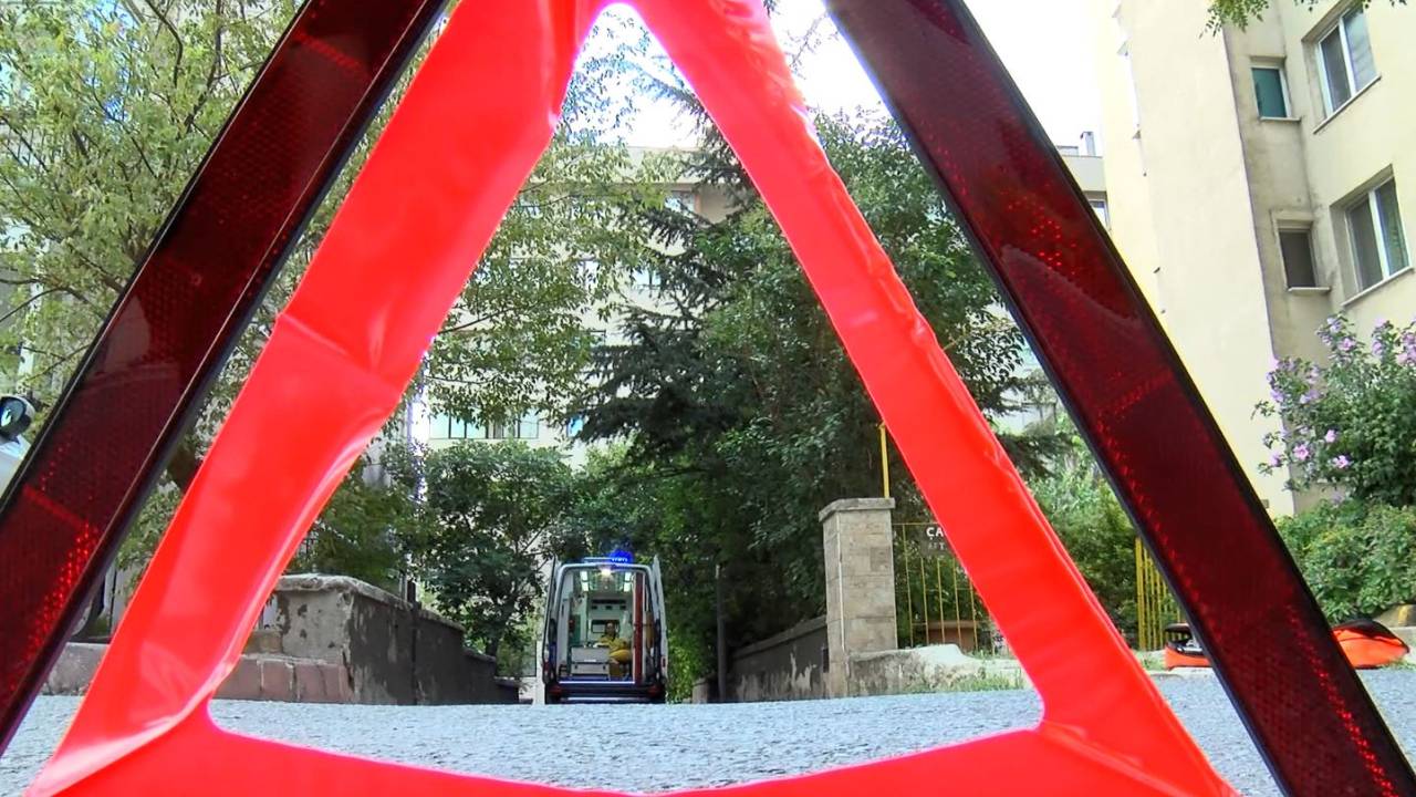 Paramedik Derneği Başkanı: Olay Yerinde Polis Yoksa Paramedik Trafik Güvenliğini Almalı