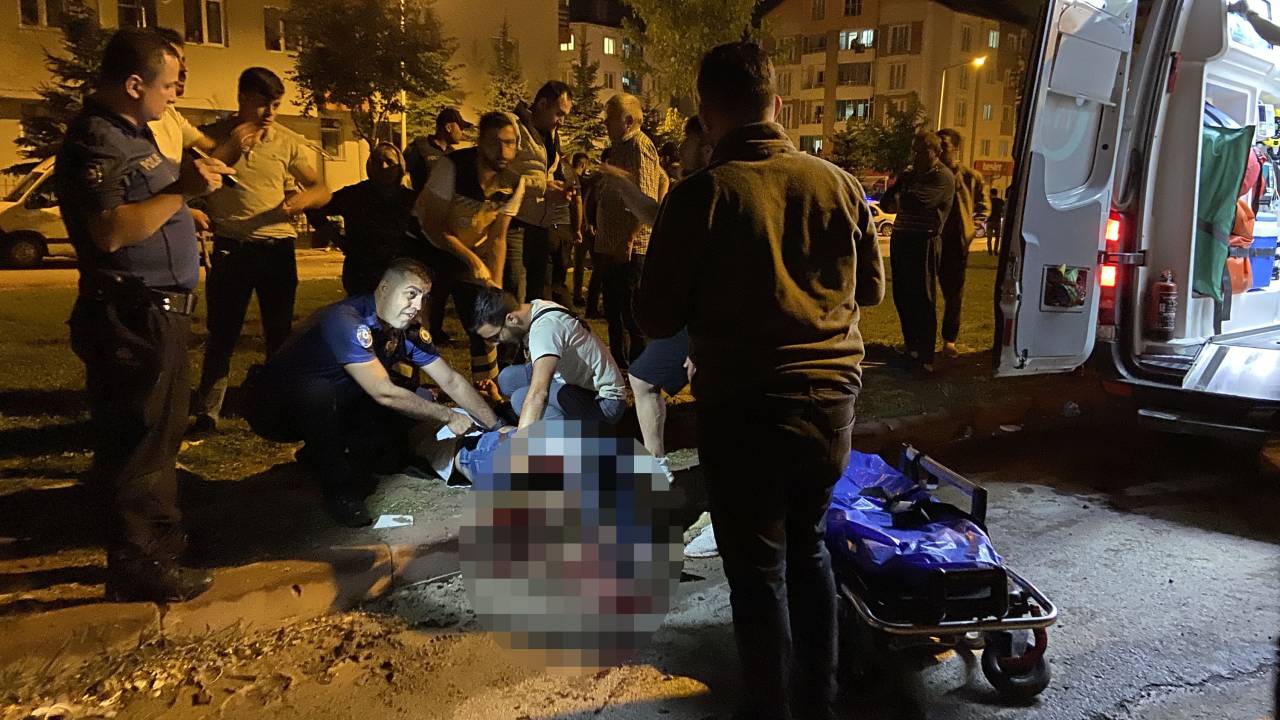 İki Aile Arasında Bıçak, Tabanca Ve Baltalı Kavga; 1 Ağır Yaralı