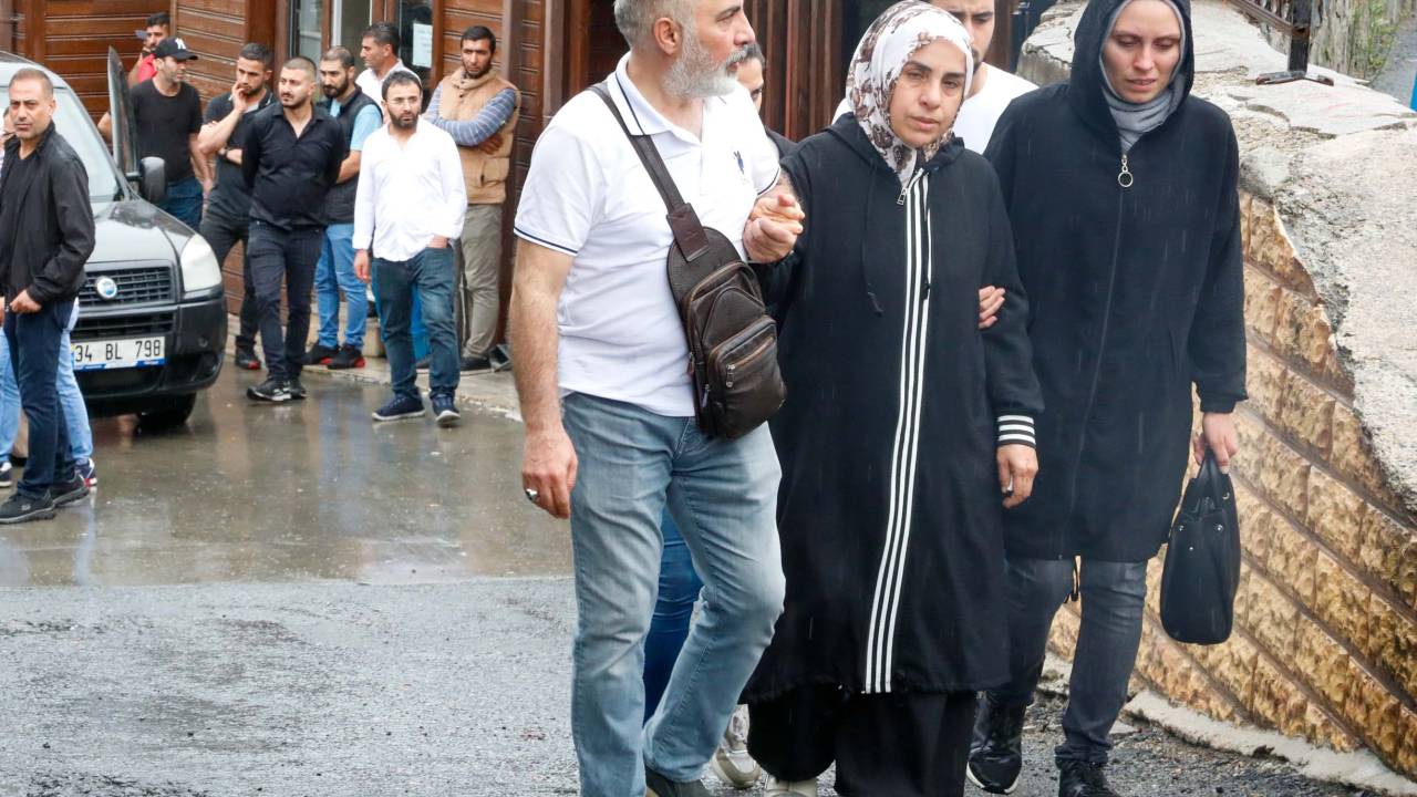 Esenler'deki Kazada Ölen 5 Arkadaştan Ali'nin Amcası: Ortaokulu Ve Liseyi Beraber Okumuşlardı