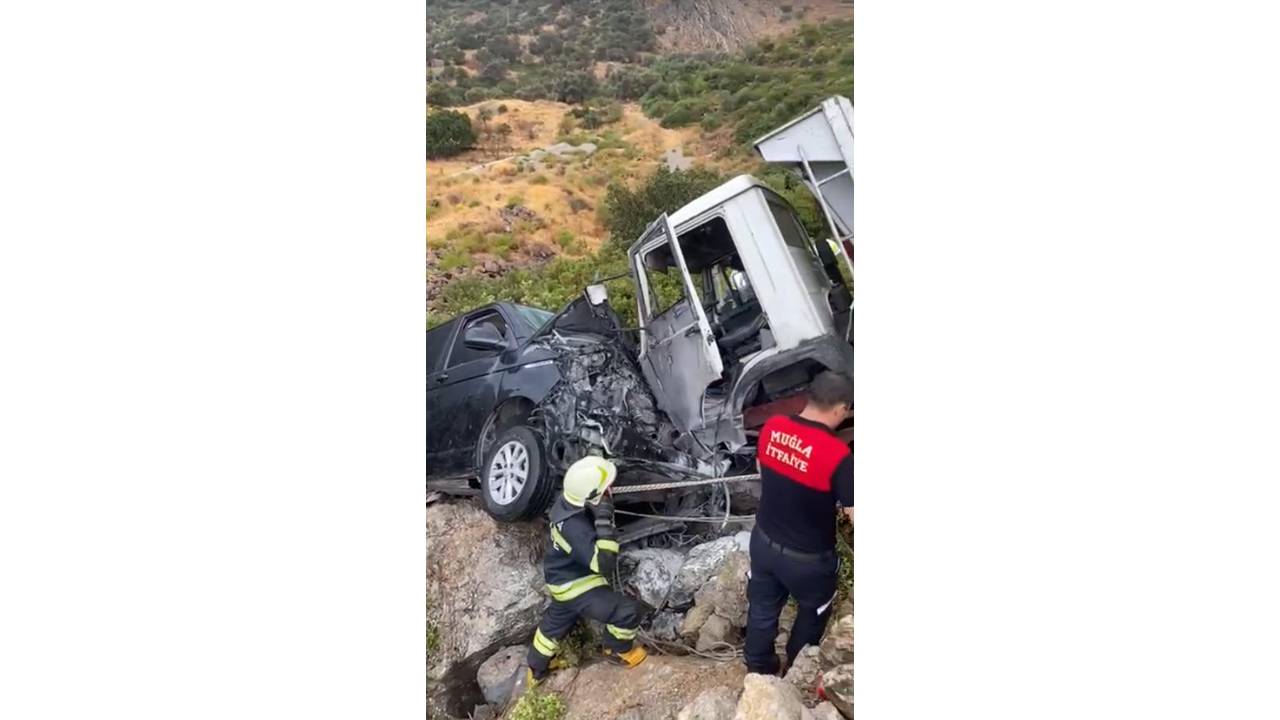 Tatlıses'in Yaralandığı Kazada Kamyon Şoförü Serbest Bırakıldı
