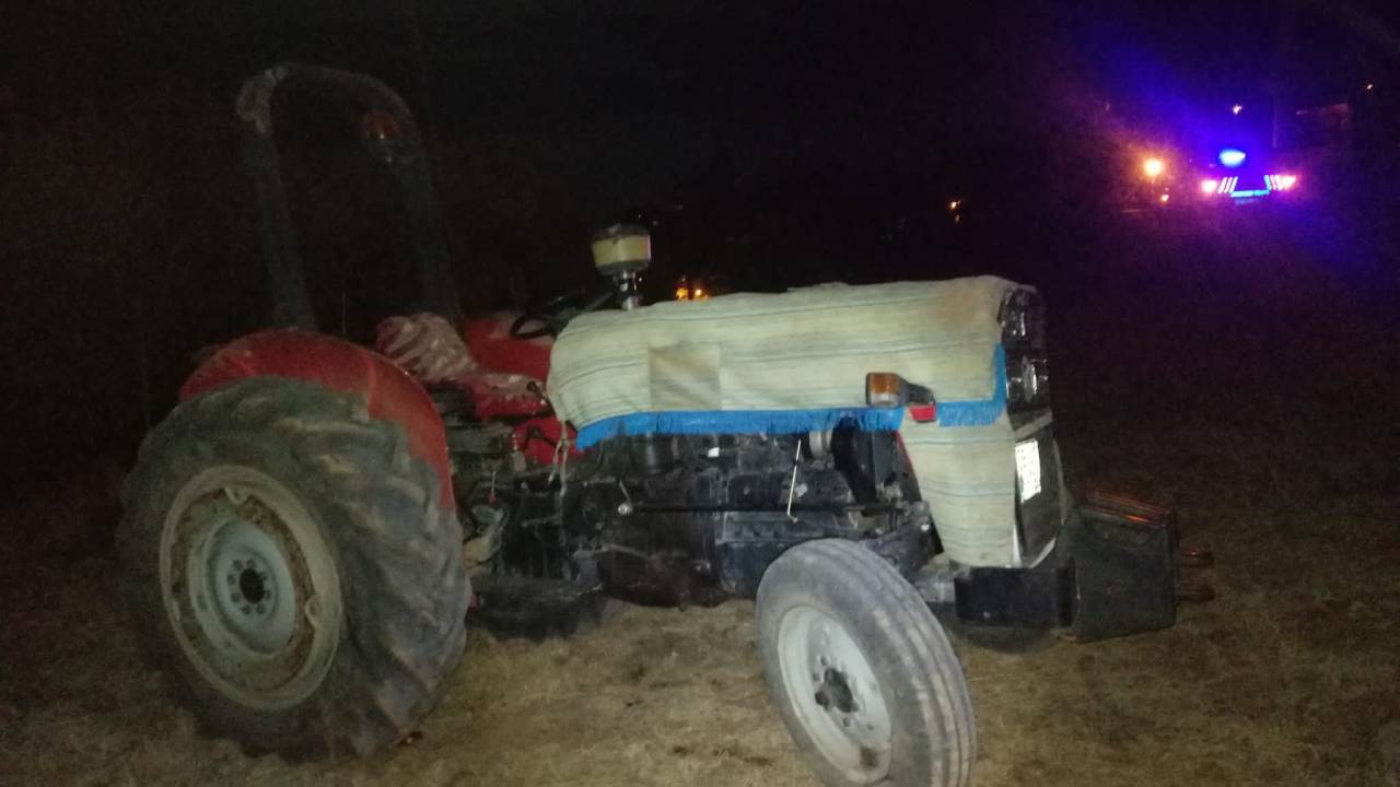 Kaçırdıkları Traktörle Şarampole Yuvarlandılar; Mert Öldü, Kardeşi Yaralı