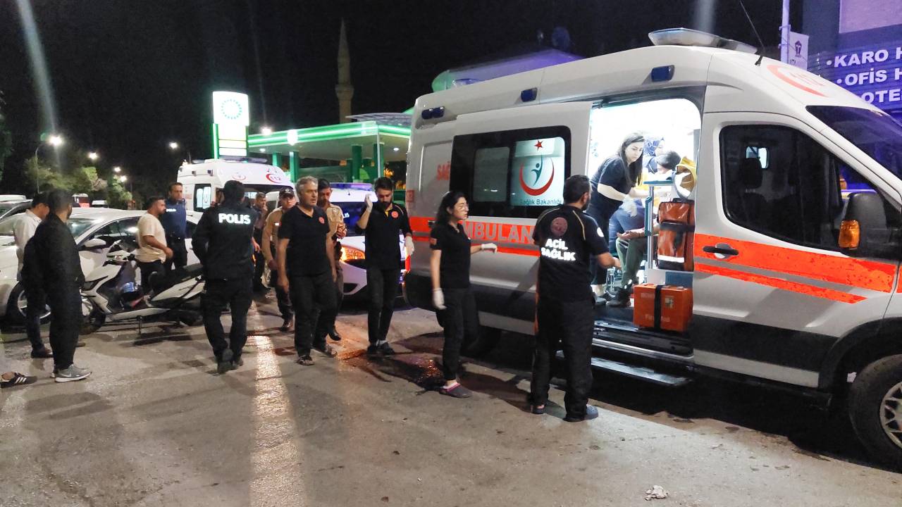 Erzurum'da Sokak Ortasındaki Bıçaklı Kavga: 3 Yaralı