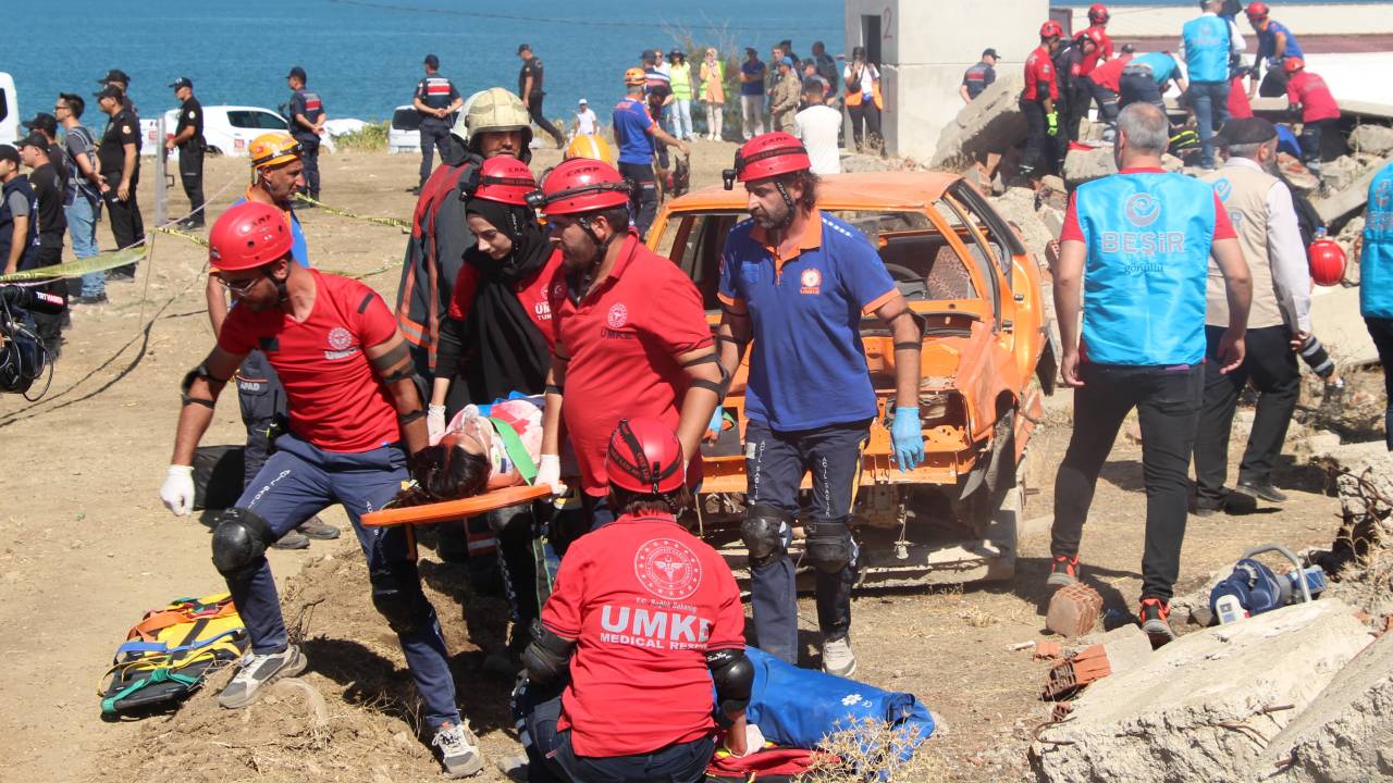 Elazığ’da 6 İlden Personelin Katılımıyla Deprem Tatbikatı Yapıldı