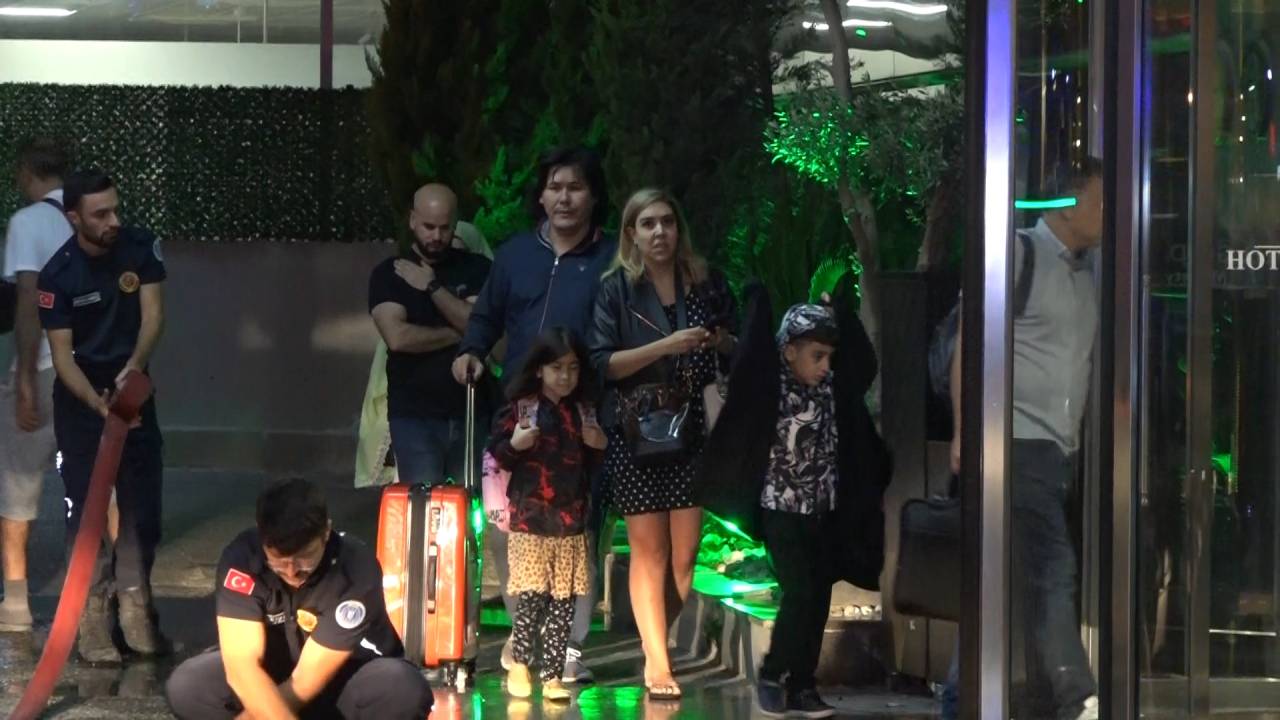 Bursa'da 4 Yıldızlı Otelde Korkutan Yangın