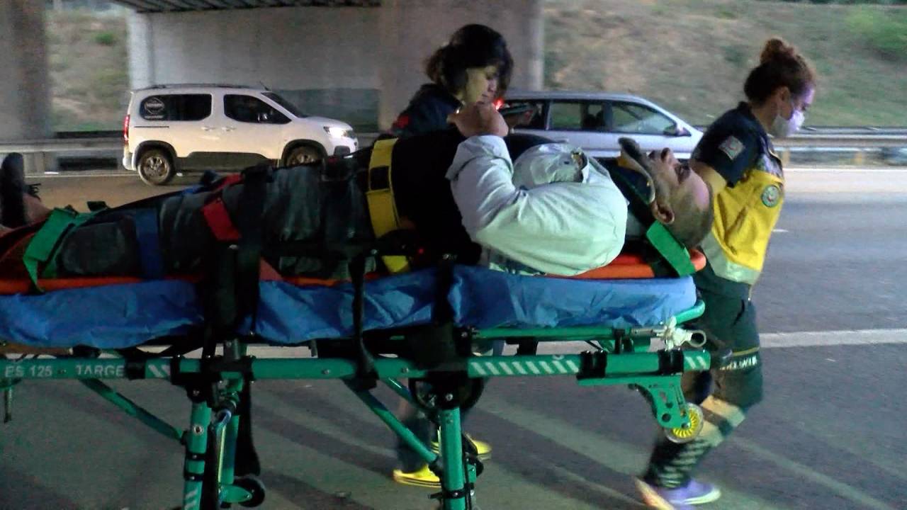 Tuzla Tem Otoyolu'nda İki Kamyonet Çarpıştı: 1’i Ağır 2 Yaralı