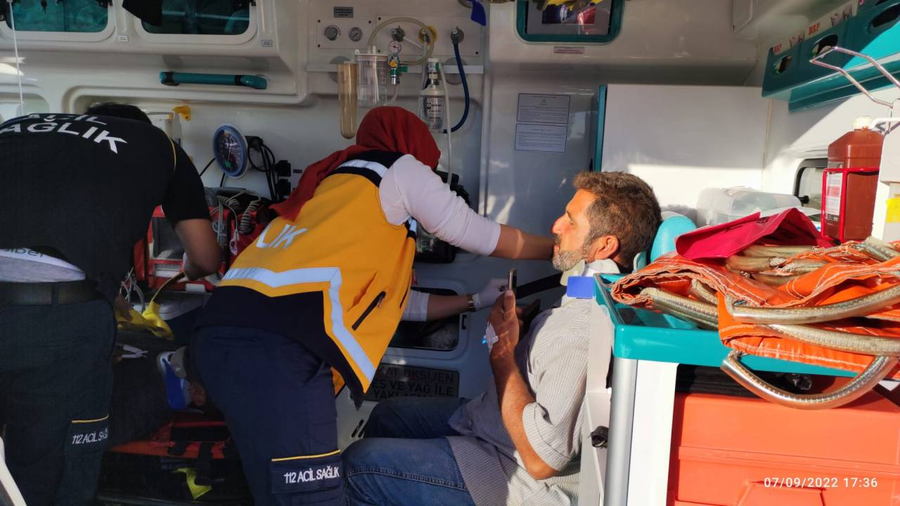 Adıyaman'da İki Otomobil Çarpıştı: 5 Yaralı