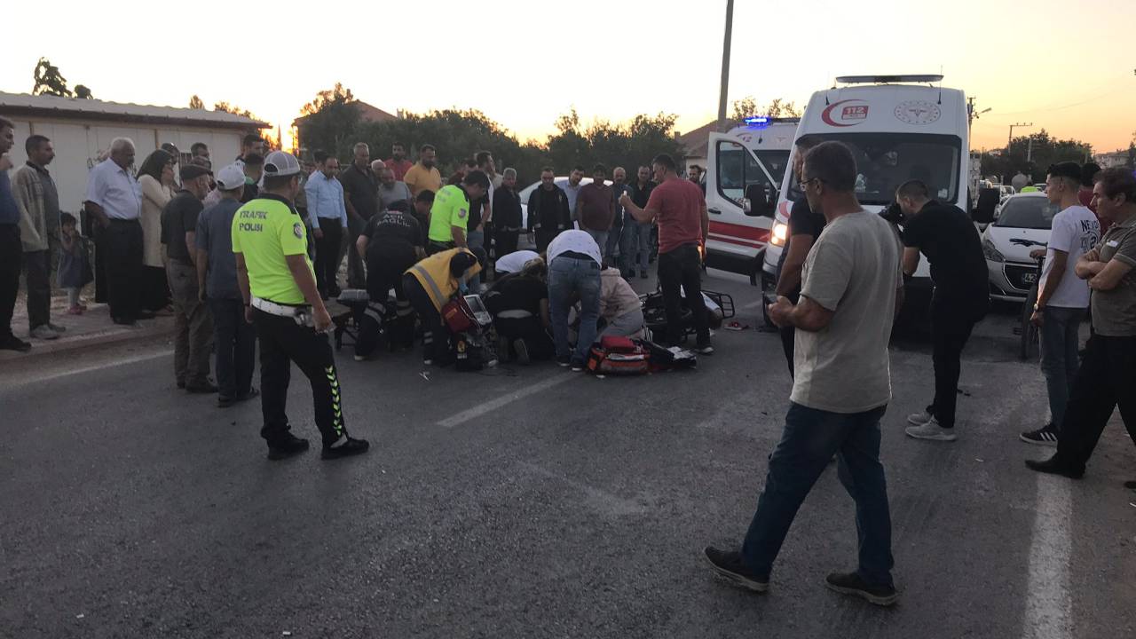 Konya'da Traktör İle Elektrikli Bisiklet Çarpıştı: 1 Ölü, 1 Yaralı