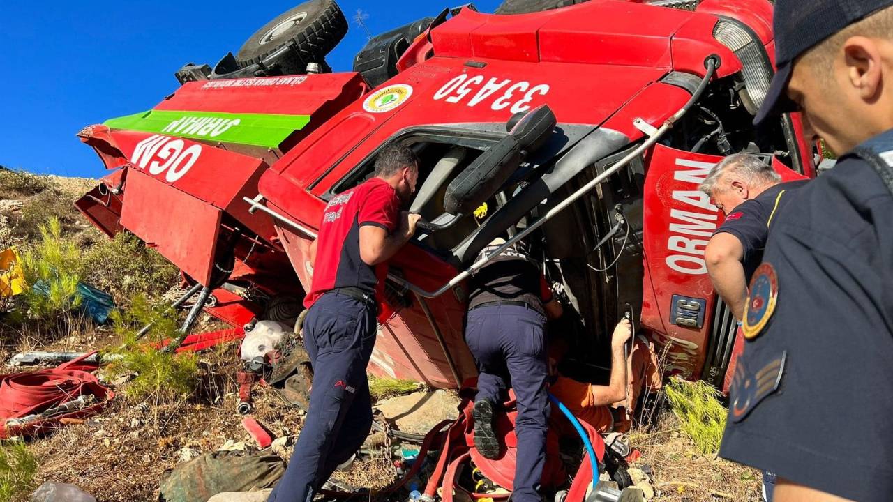 Mersin'deki Yangın Sonrası 8 Orman Personelinin Tedavisi Sürüyor