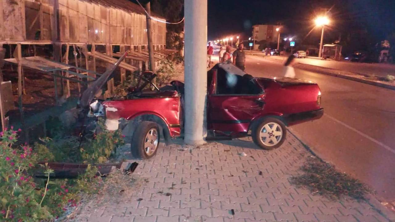 Otomobil İle Cip Çarpıştı: 1 Ölü, 6 Yaralı