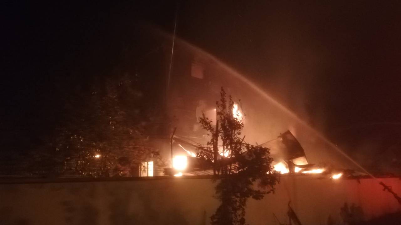 Tekirdağ’da Yatak Fabrikasında Yangın