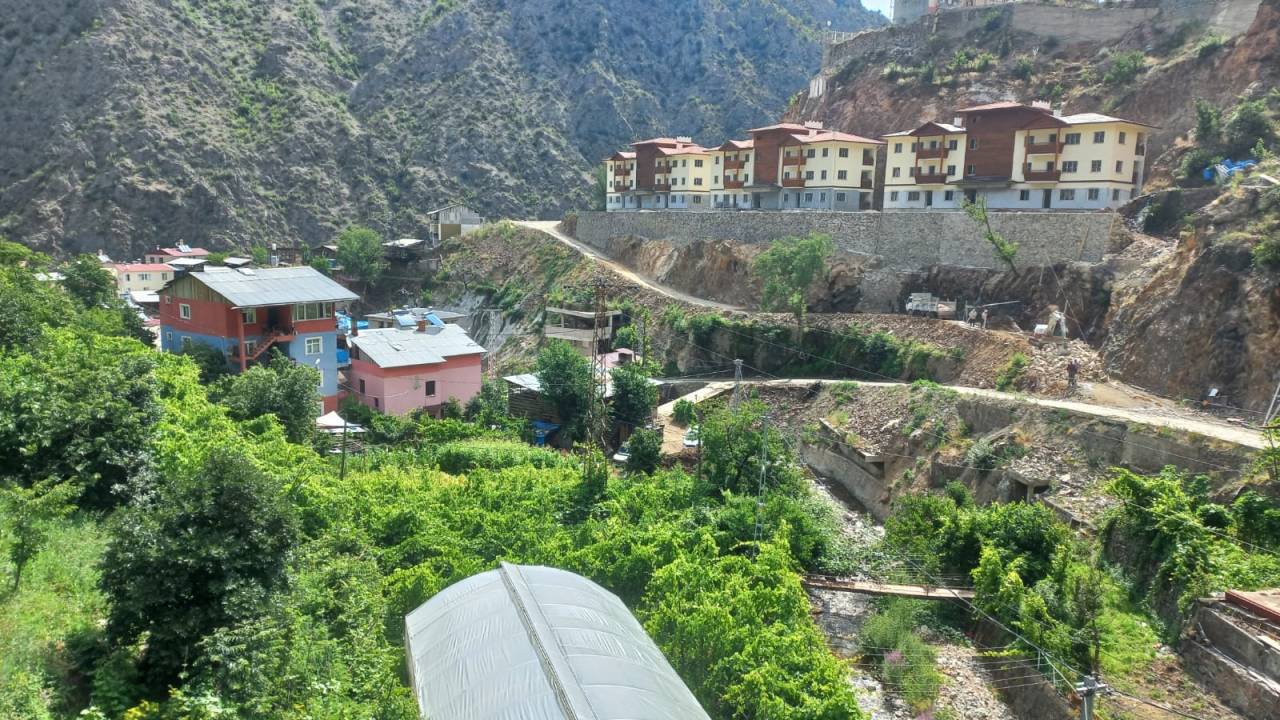 Artvin'de Yangın Felaketinin Yaşandığı Köy, Yeniden İnşa Edildi