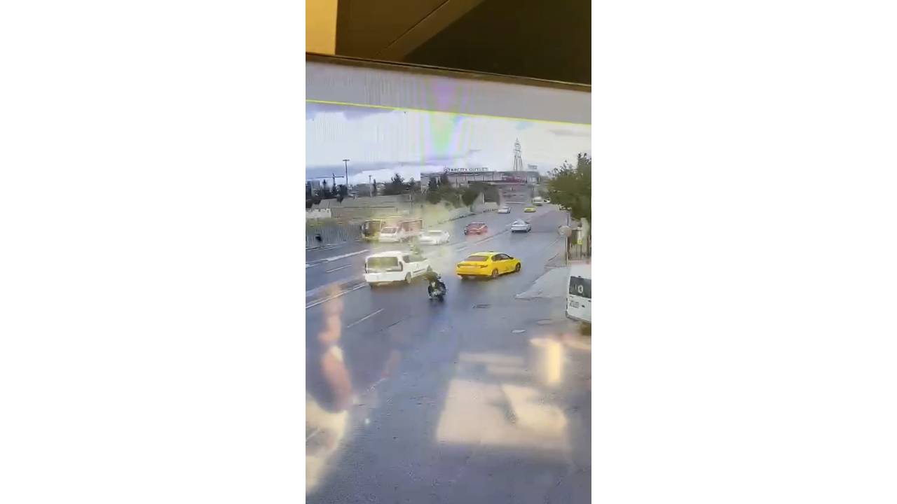 Bahçelievler'de Kaza Sonrası Taksiciye Saldırı