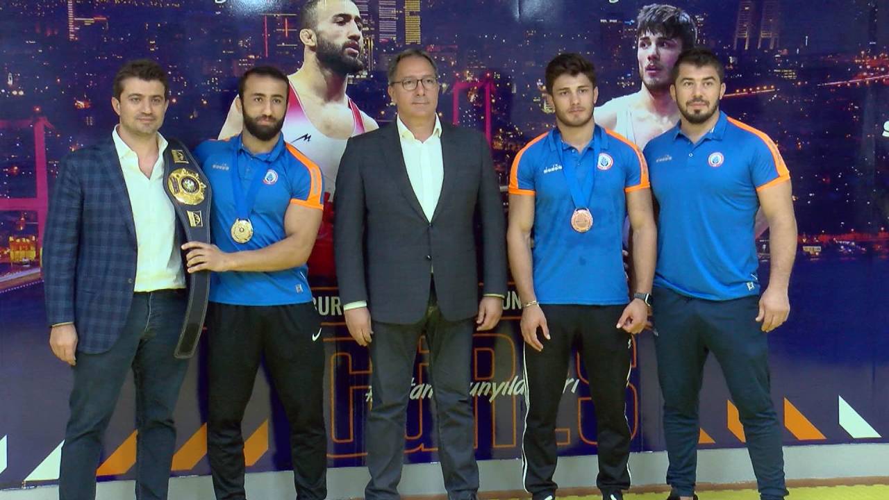 Milli Güreşçilerden İbb Spor Kulübü Başkanı Keleş'e Ziyaret