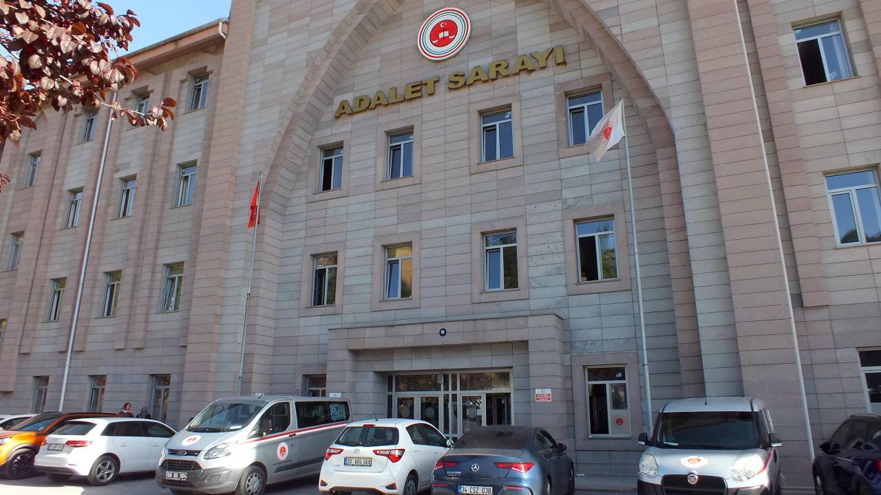Kırşehir'deki Akraba Cinayetinde Babaya Müebbet, Oğluna 25 Yıl Hapis