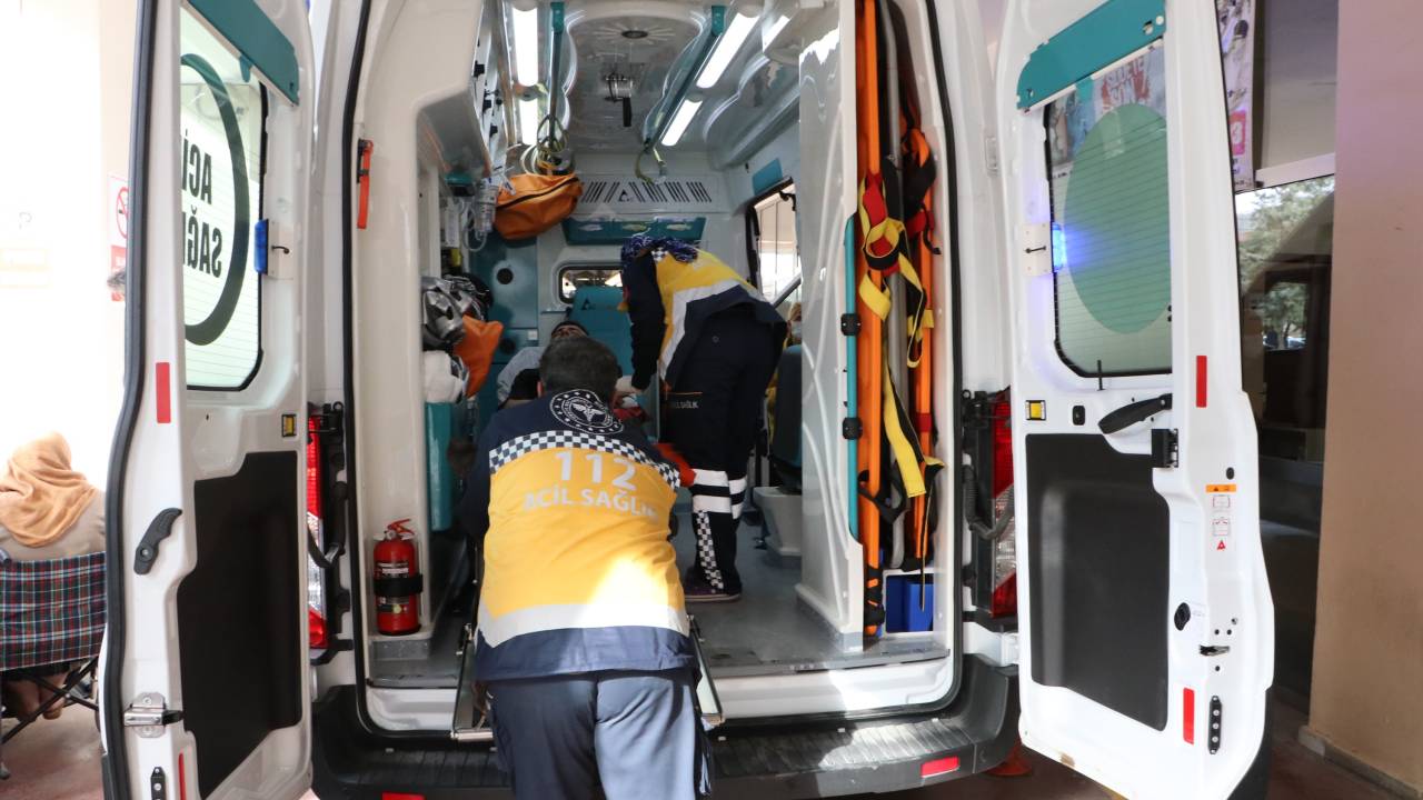 Şanlıurfa'da Bıçaklı Kavga; 18 Yaşındaki İsmail Öldü, 1 Yaralı