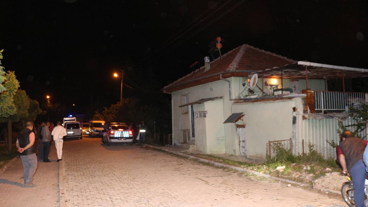 Tartıştığı Karısını Döverek Öldürüp, İntihar Etti