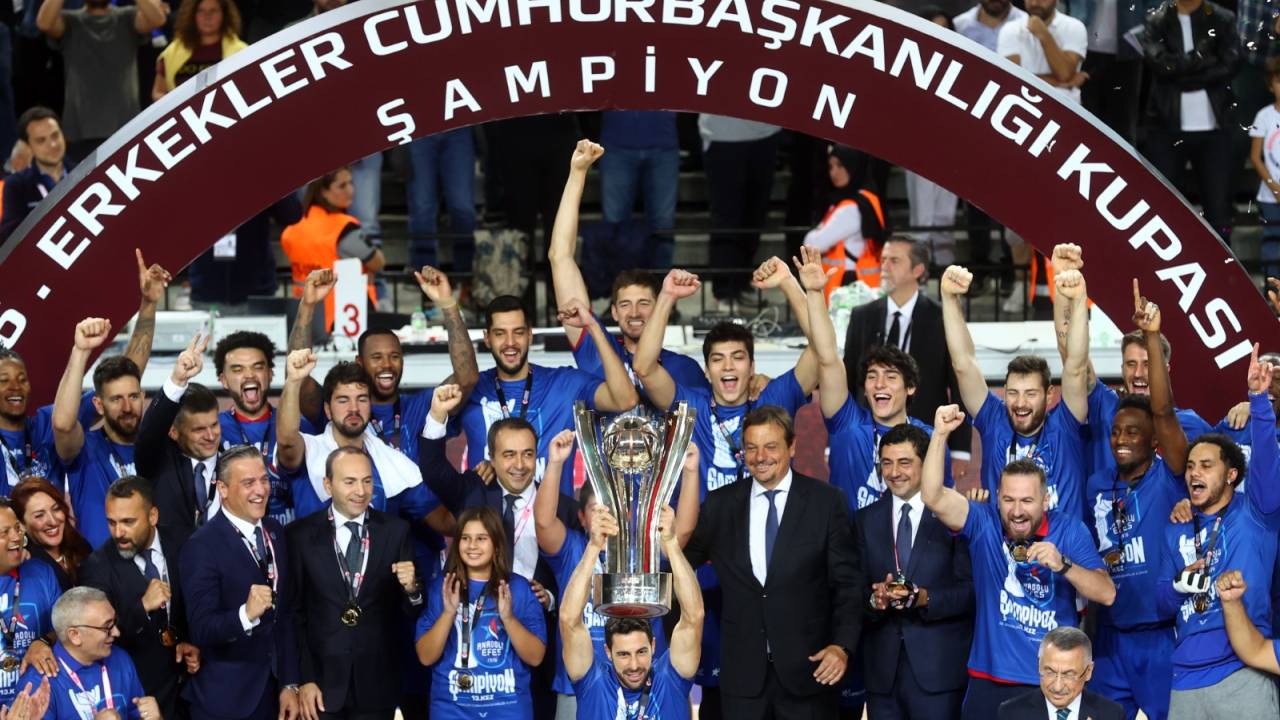 36'ncı Cumhurbaşkanlığı Kupası'nı Anadolu Efes Kazandı