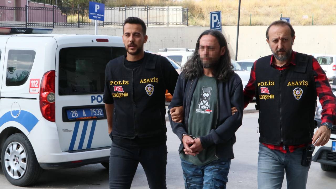 Tartıştığı Kardeşini Bıçaklayarak Öldürdü