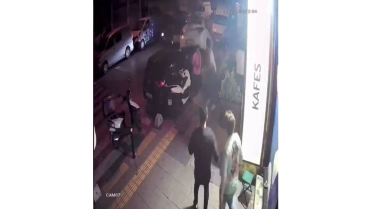 Gaziosmanpaşa'daki Kazada Kaldırımdakiler Ölümden Döndü