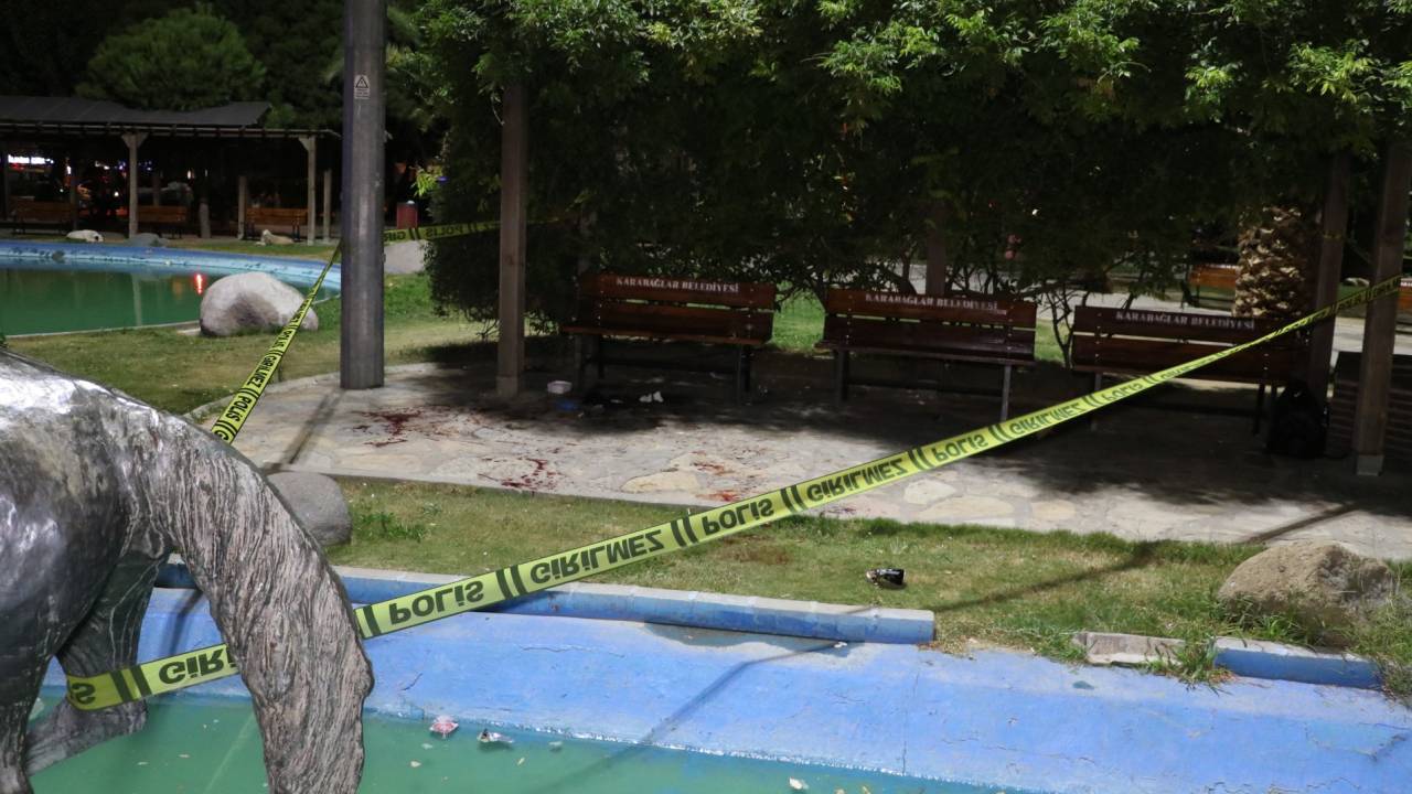 Parkta Köpek Tartışmasında Cam Şişe İle Boğazı Kesildi