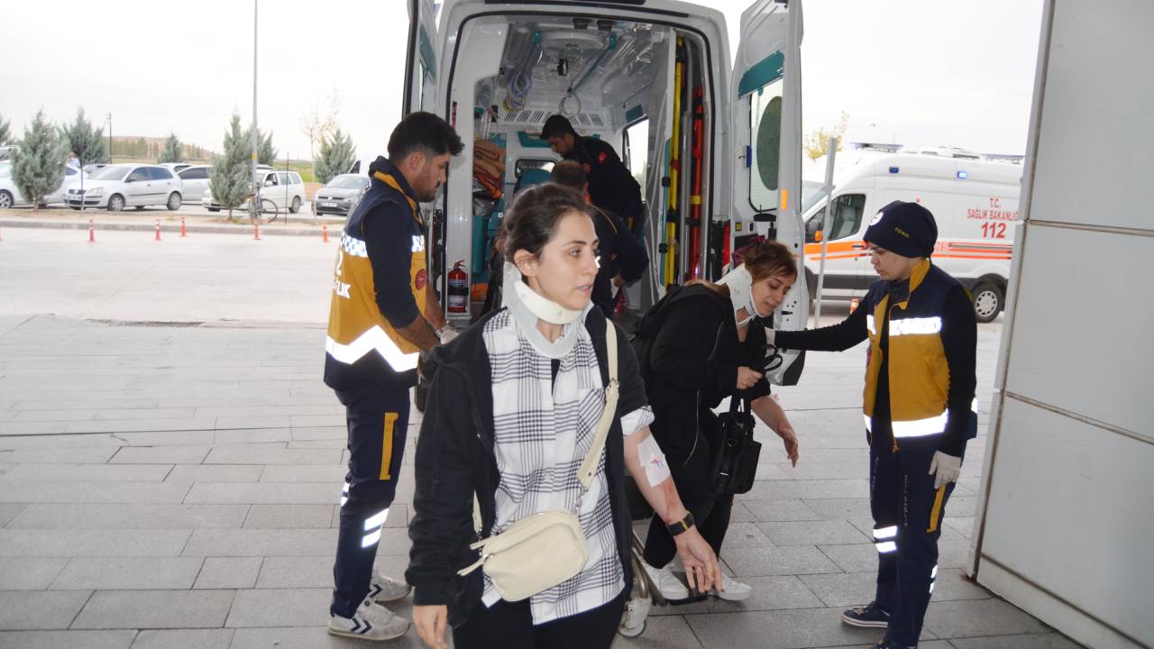 Öğretmenler Okul Dönüşü Kaza Yaptı: 3 Yaralı