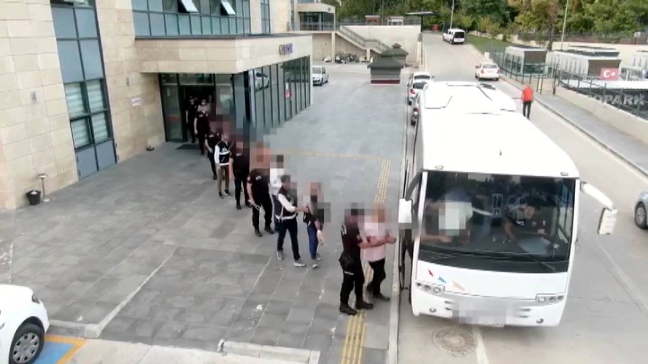 Aylık 1 Milyon Tl Haksız Kazanç Sağlayan Tefecilerden 10'u Tutuklandı