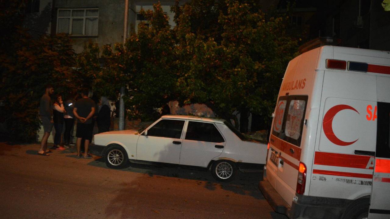 İzmir’de 2 Katlı Binada Patlama: 3 Yaralı