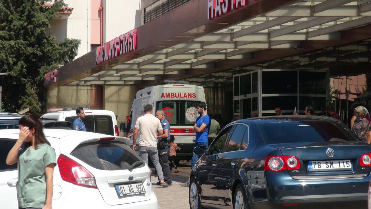 7 Yaşındaki Gönül, Araç Çarpmasıyla Ağır Yaralandı