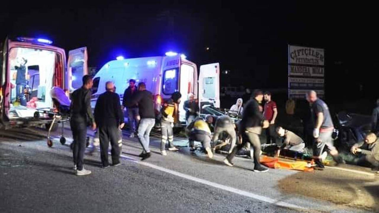 Tekirdağ’da İki Otomobil Çarpıştı: 1 Ölü, 8 Yaralı