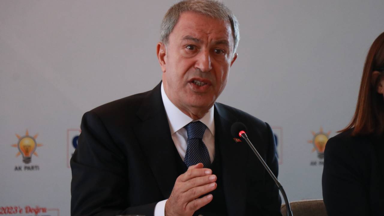 Bakan Akar: Yunanistan'ın, Uzattığımız Barış Elini Tutmasını Bekliyoruz