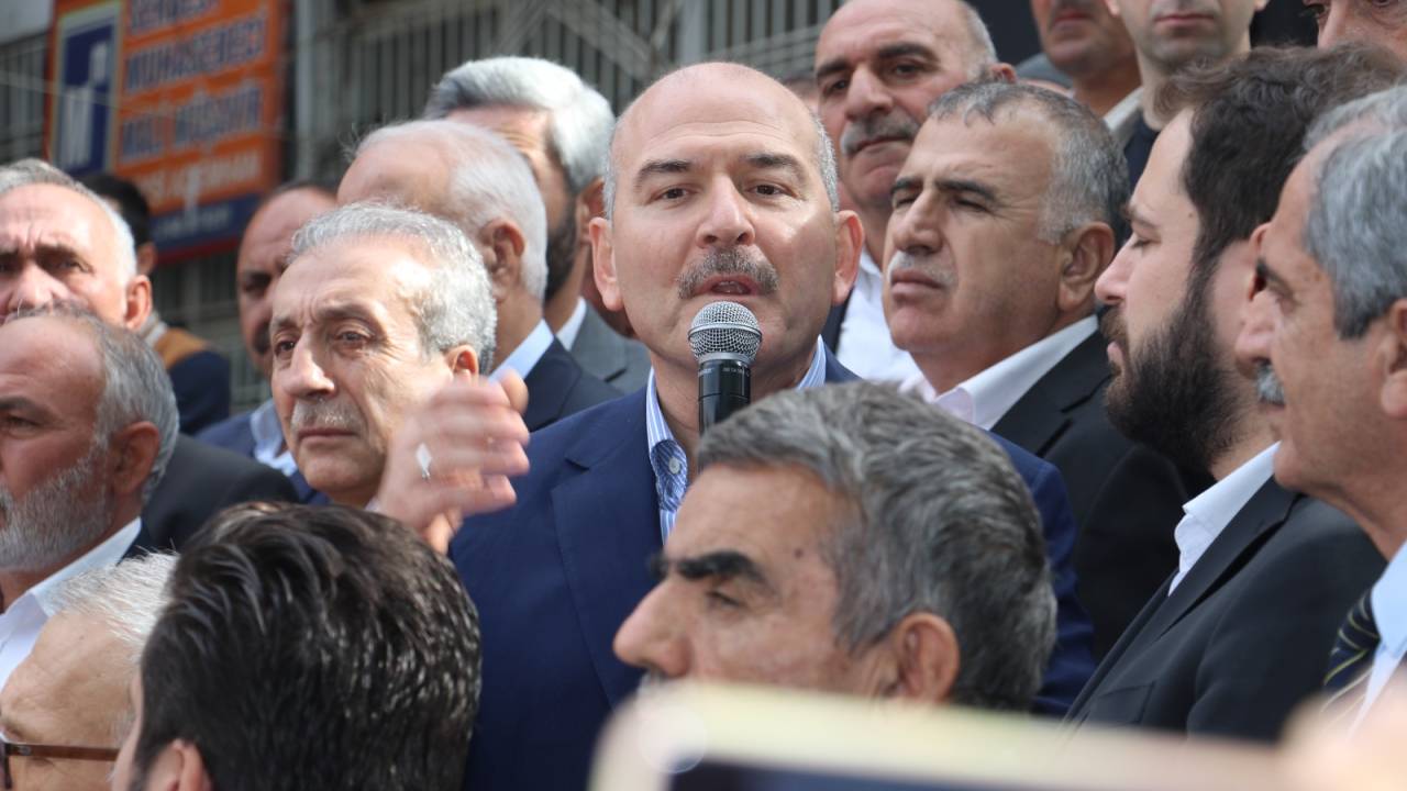 Bakan Soylu: Voleybol Oyuncusu Değiştirir Gibi Başbakan Değiştiriyorlar