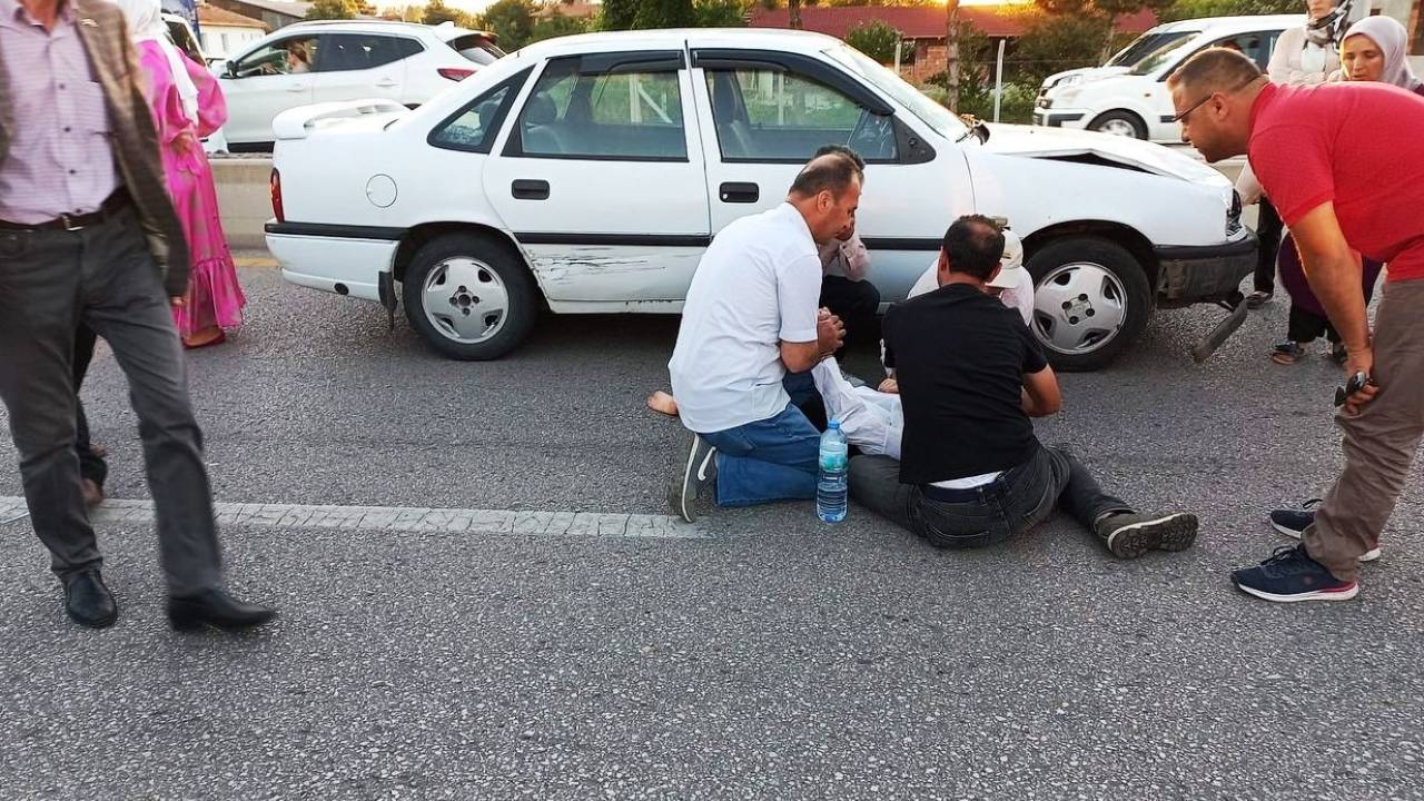Yoldan Geçerken Otomobil Çarpan Elif, Yaşama Tutunamadı