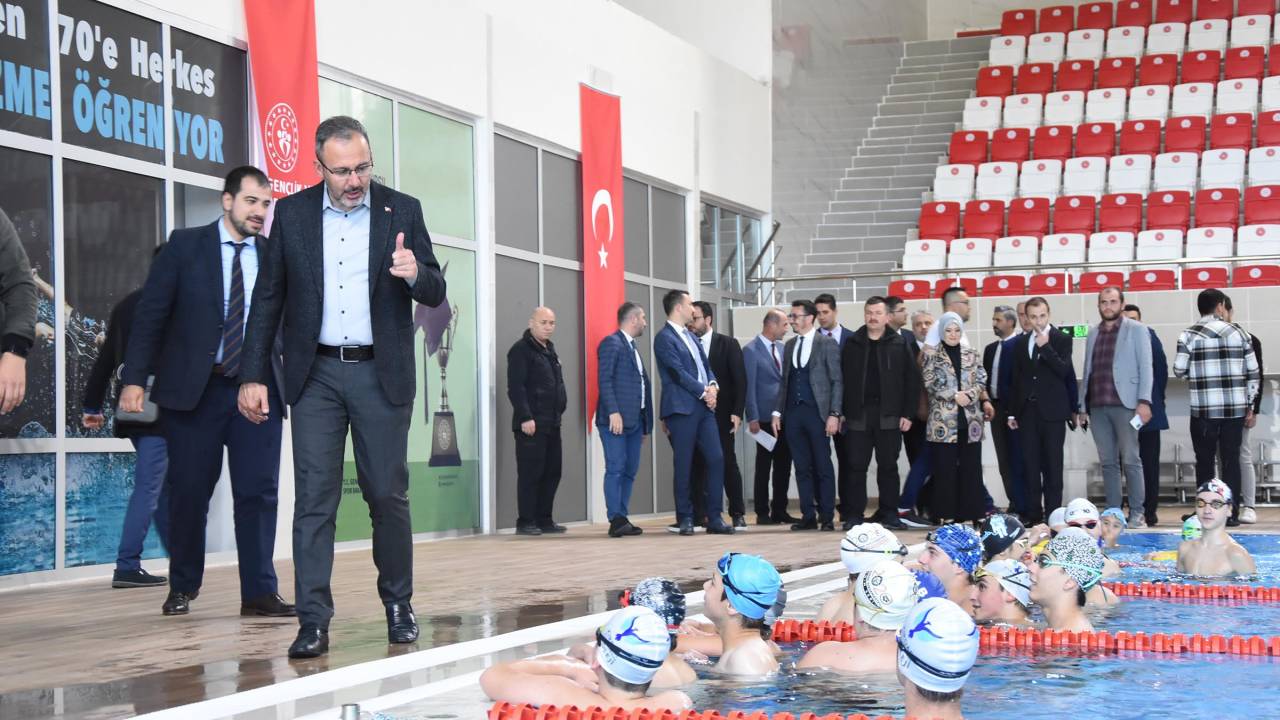 Kasapoğlu: Öğrenim Kredilerinin Üzerindeki Enflasyon Farkı Yükünü De Gençlerimizin Üstünden Alıyoruz (2)