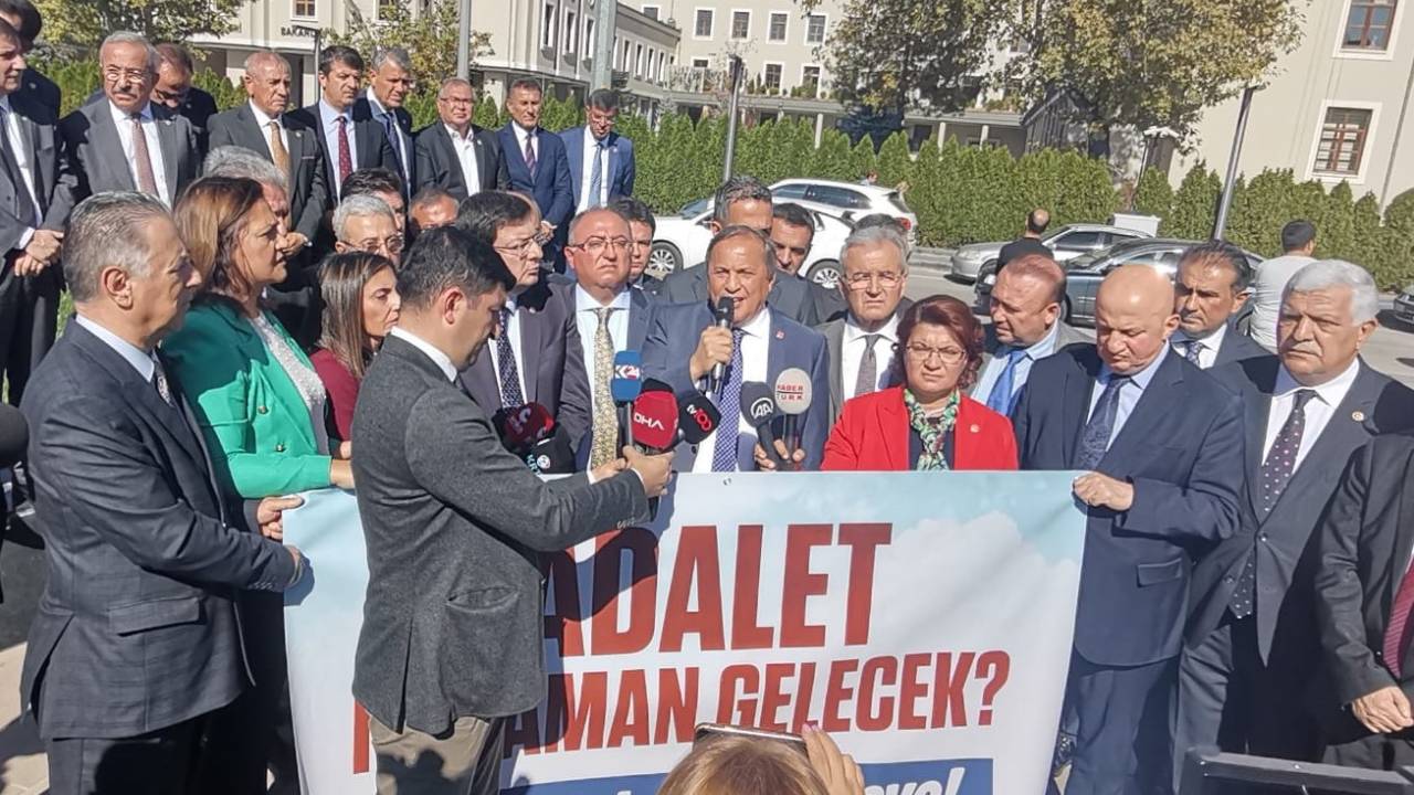 Chp'den, İçişleri Bakanlığı Önünde 'vefa Salman' Açıklaması