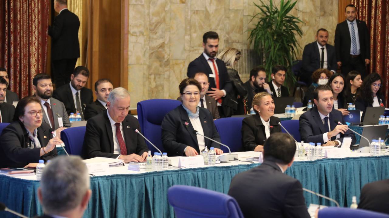 Bakan Yanık: Şönim'lerimizde 1 Milyon 285 Bin 490 Kişiye Hizmet Verdik