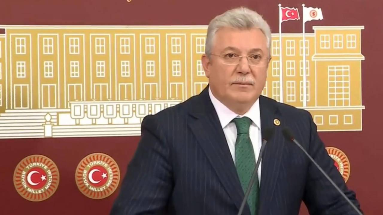 AK Parti'den 'Antalya Diplomasi Forumu Vakfı' teklifi