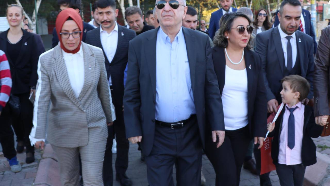 Ümit Özdağ: İktidara geldiğimizde sığınmacıları gönderemezsek istifa ederim