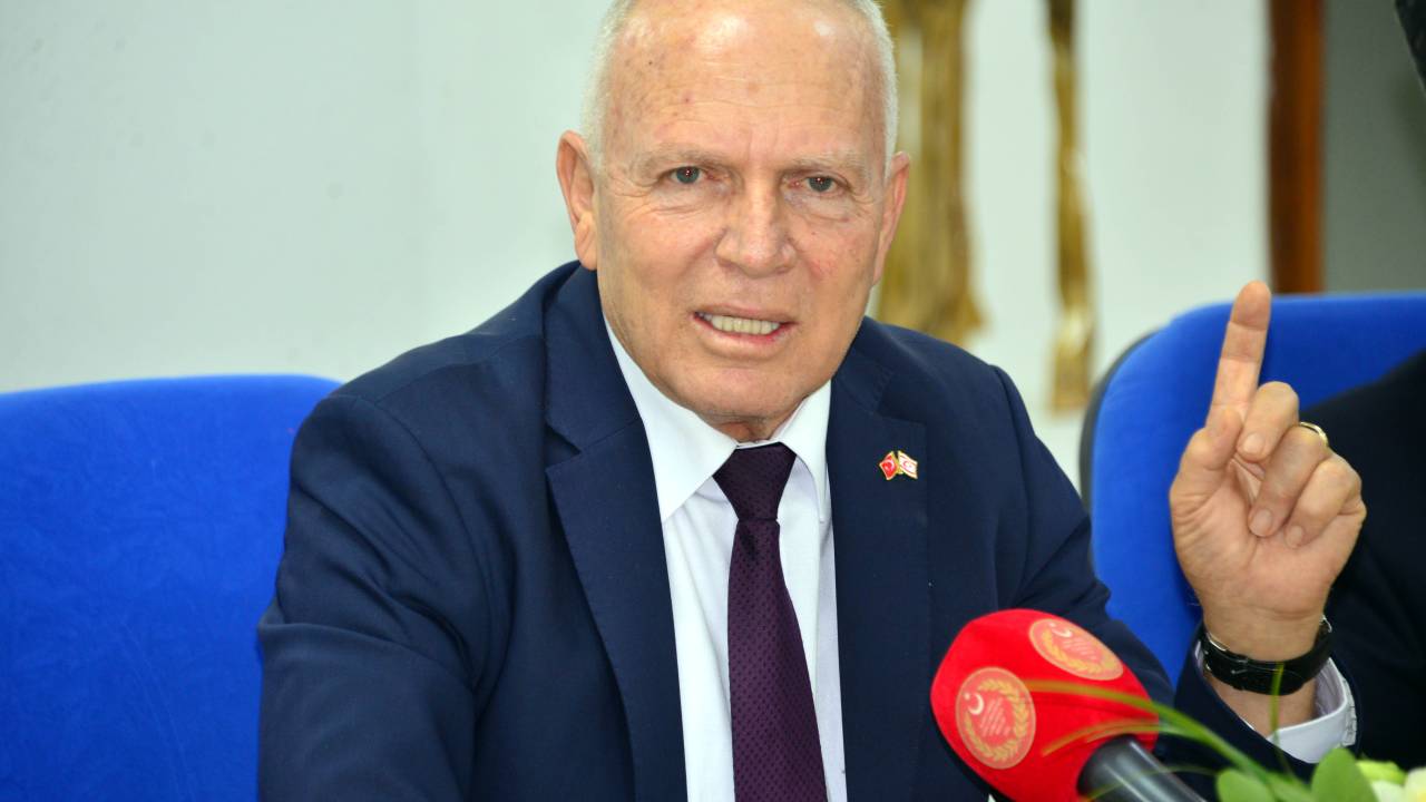 KKTC Meclis Başkanı Töre: İçimizde çok hain var, aldanmayacağız