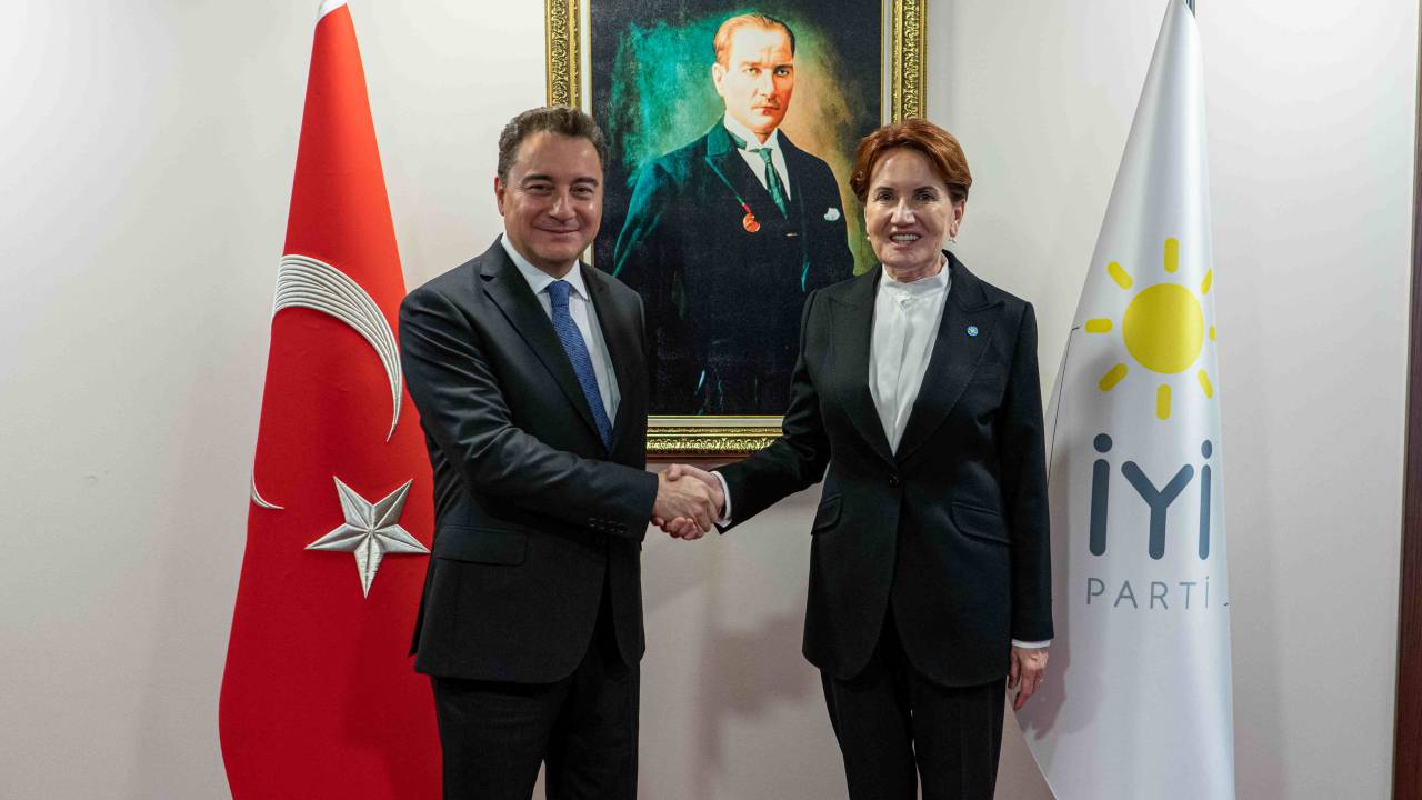 Babacan, Akşener ile görüştü