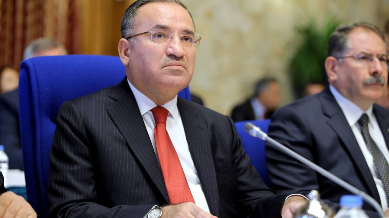 Bakan Bozdağ: İstanbul'daki terör saldırısında gözaltı sayısı 50'ye yükseldi