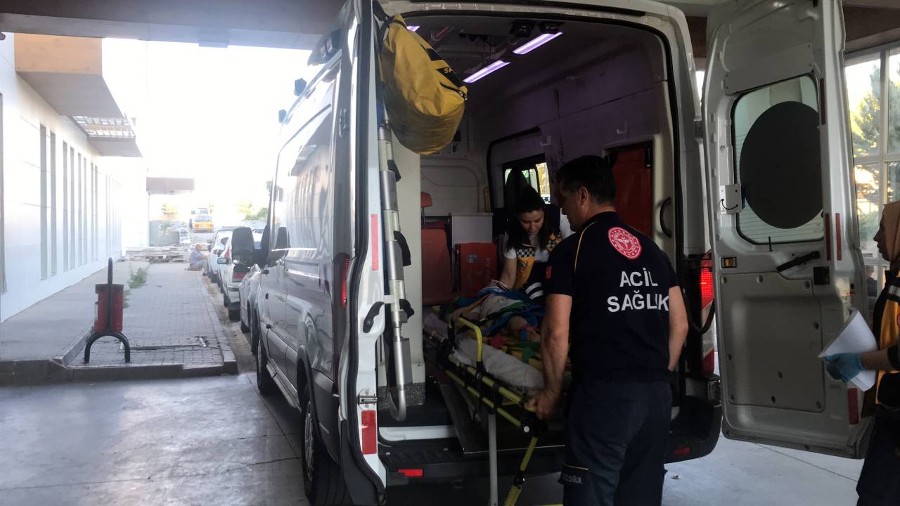 4 Yaşındaki Ömer, Oynarken 2'nci Katın Balkonundan Düştü