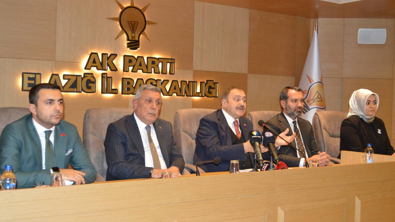 Eski Bakan Eroğlu: Büyük milletlerin büyük hedefi olur