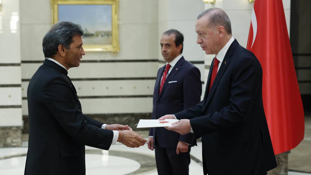 Cumhurbaşkanı Erdoğan, güven mektuplarını kabul etti